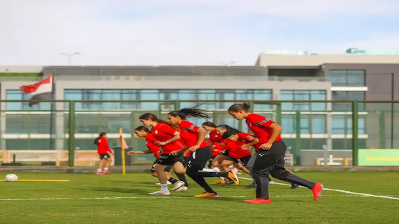 منتخب مصر للسيدات يستهل معسكر أبريل تأهباً لمواجهة نظيره السعودي في وديتين